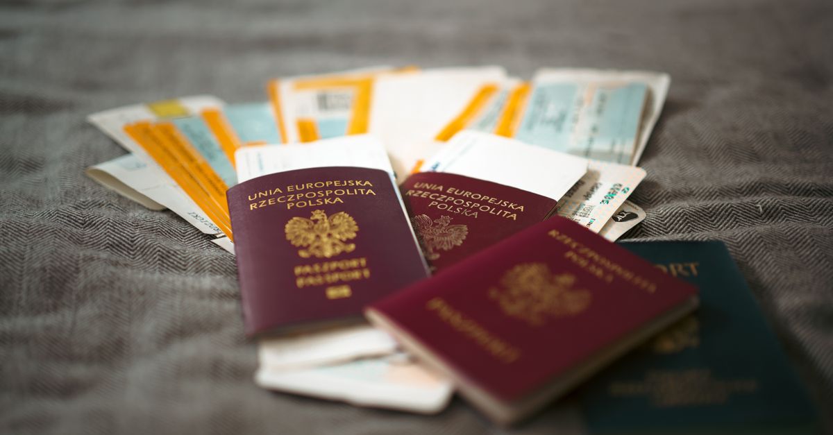 UK Skilled Worker Visa Applications Fall 43%
