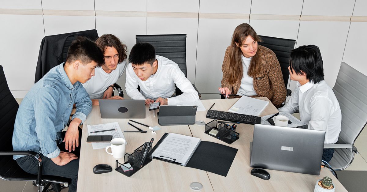 AI Adoption Is Outrunning Leadership Guidance